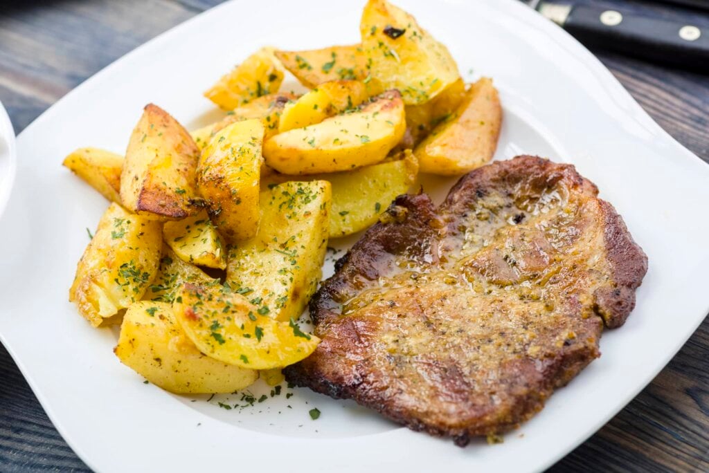 garlic steak and herb potatoes
