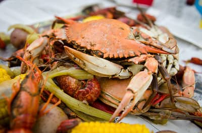 Spicy and Juicy Cajun Crab Boil Recipe