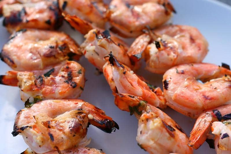 How to Prepare Irresistible Grilled Shrimp at Home