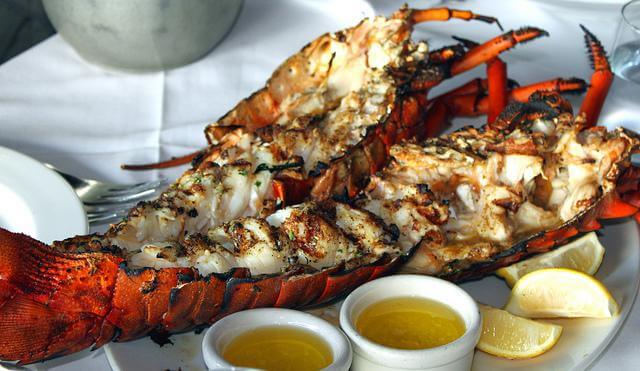 How to Grill Lobster Tails in 4 Easy Steps