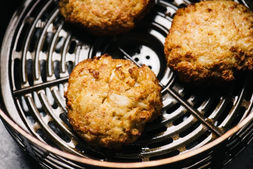 cooking crab cakes in air fryer