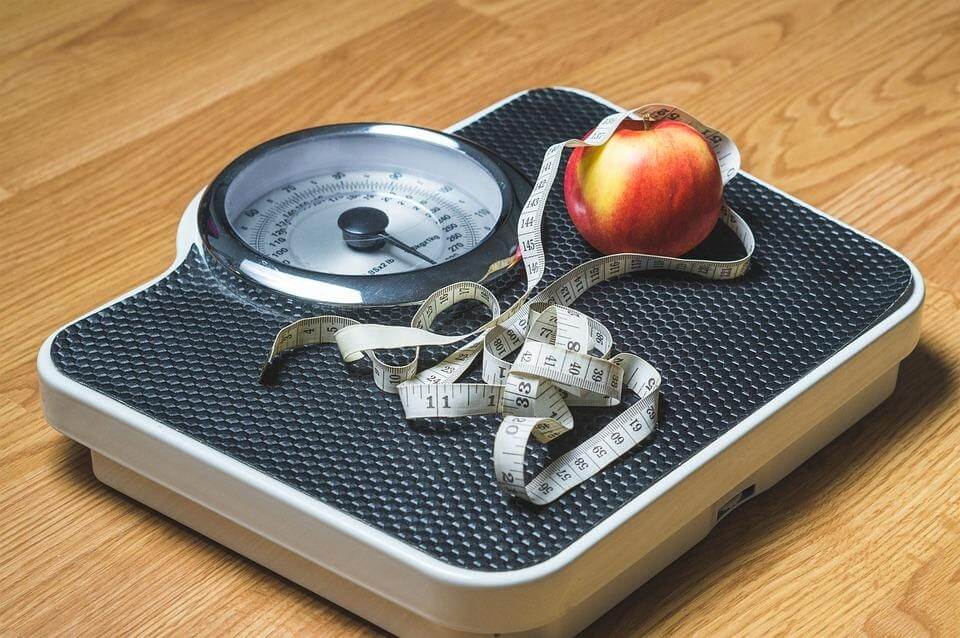 How to Stick to Your New Year’s Resolution to Lose Weight