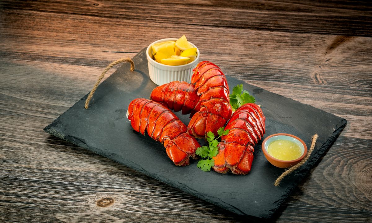 8 (5/6oz) Cold Water Lobster Tails