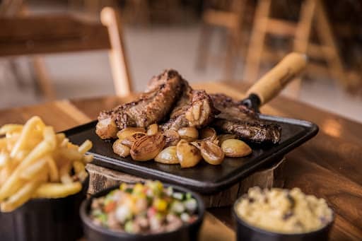 picanha steak on serving platter