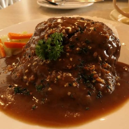 salisbury steak with seasonings