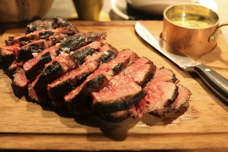 Chateaubriand vs Filet Mignon Comparison Guide Steak University