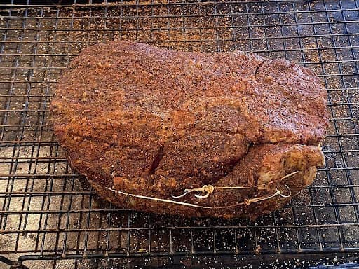 seasoned and ready to smoke roast beef