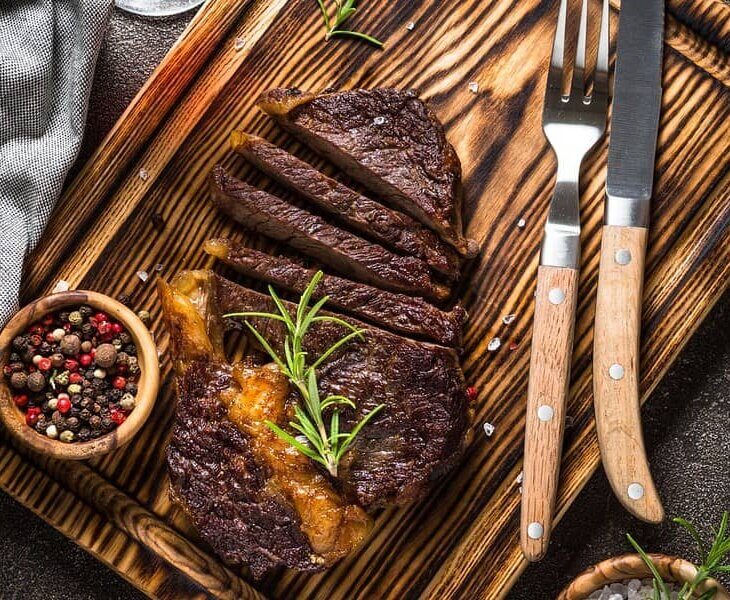 perfectly cooked steak sliced and ready to eat