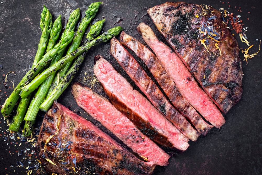 grilled flap steak with asparagus
