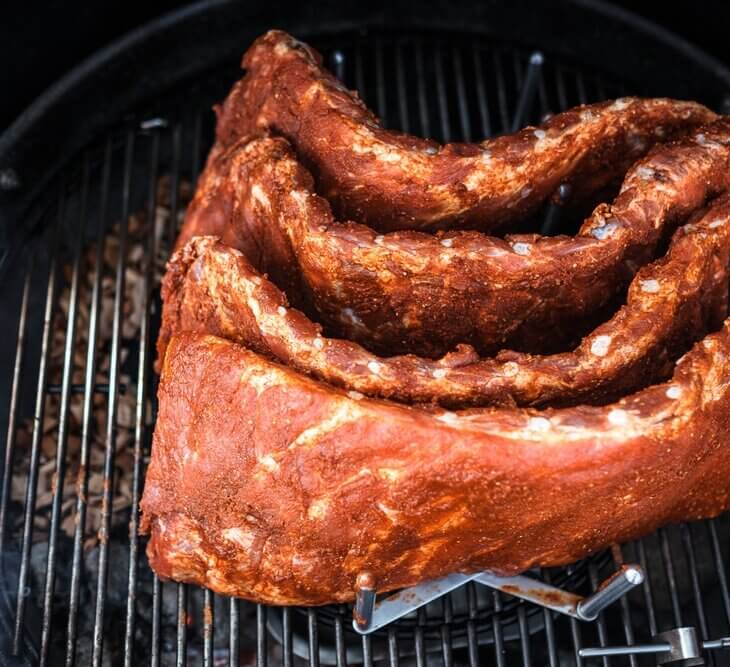 smoking spare ribs