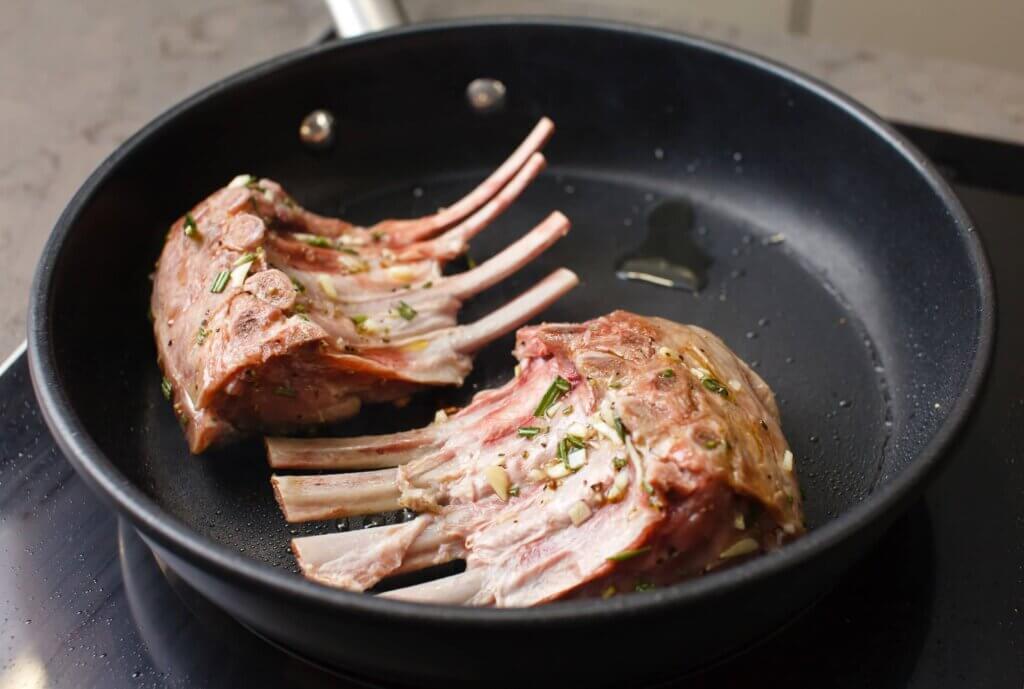 pan frying lamb chops