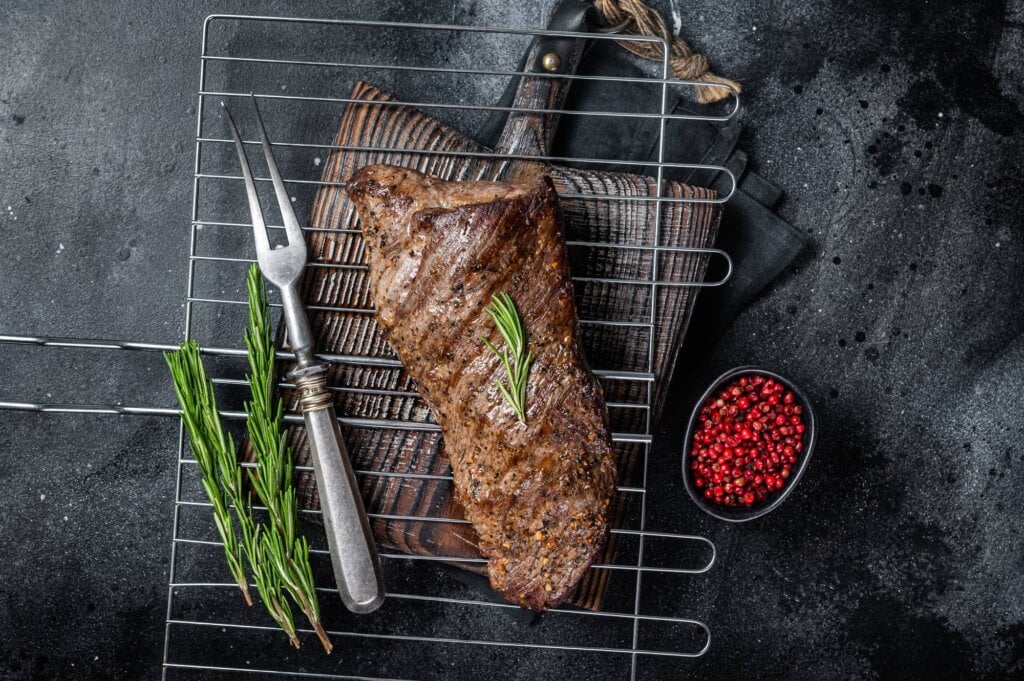 cooking tri tip steak