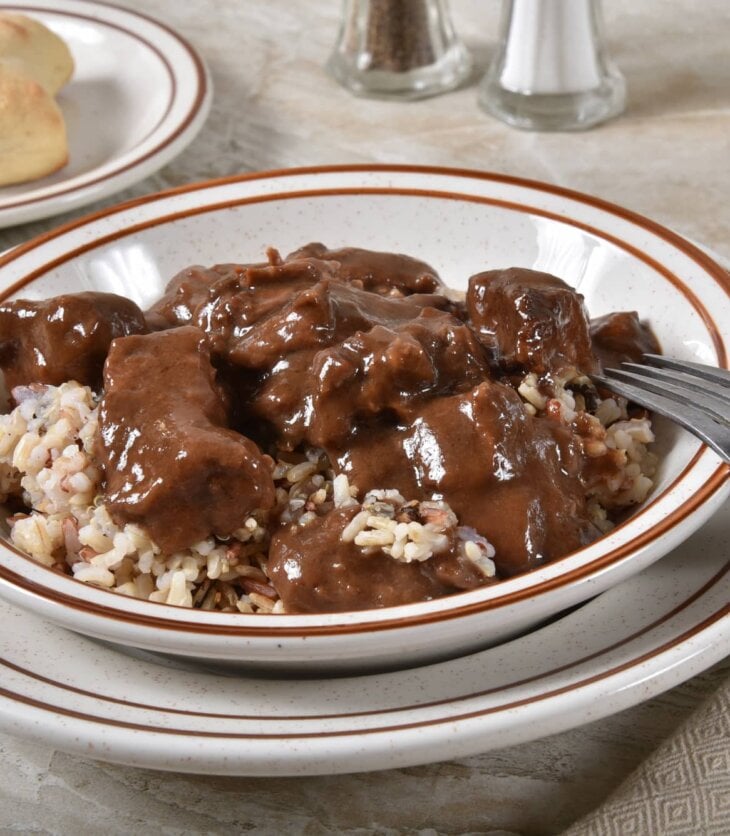 beef tips with gravy and quinoa