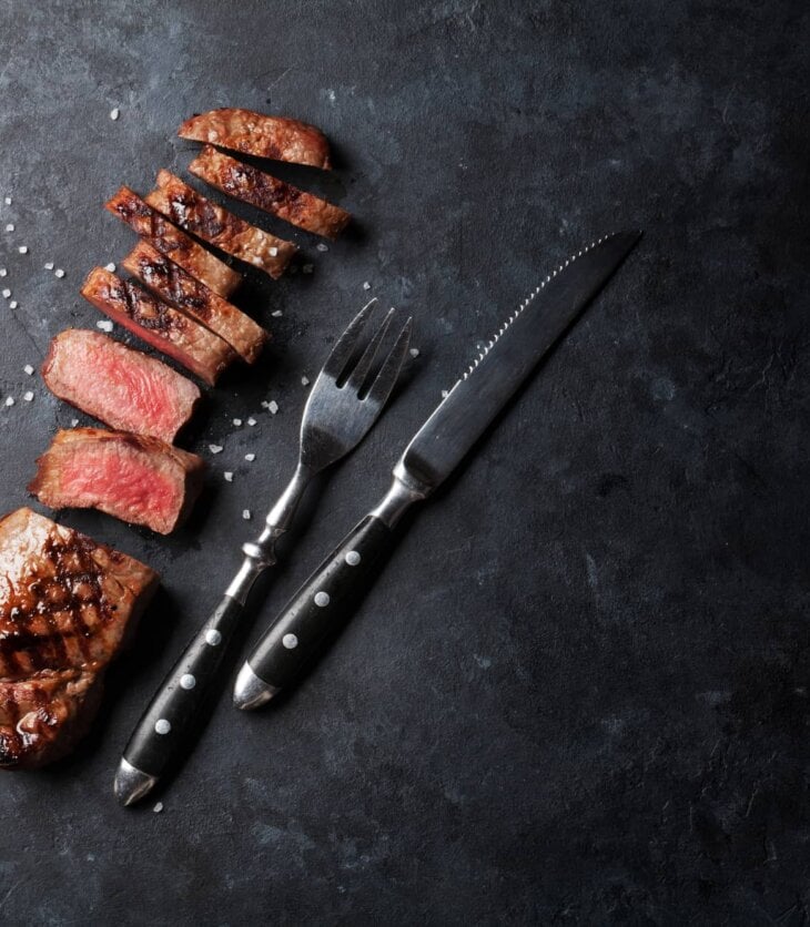 steak cooked on the blackstone griddle