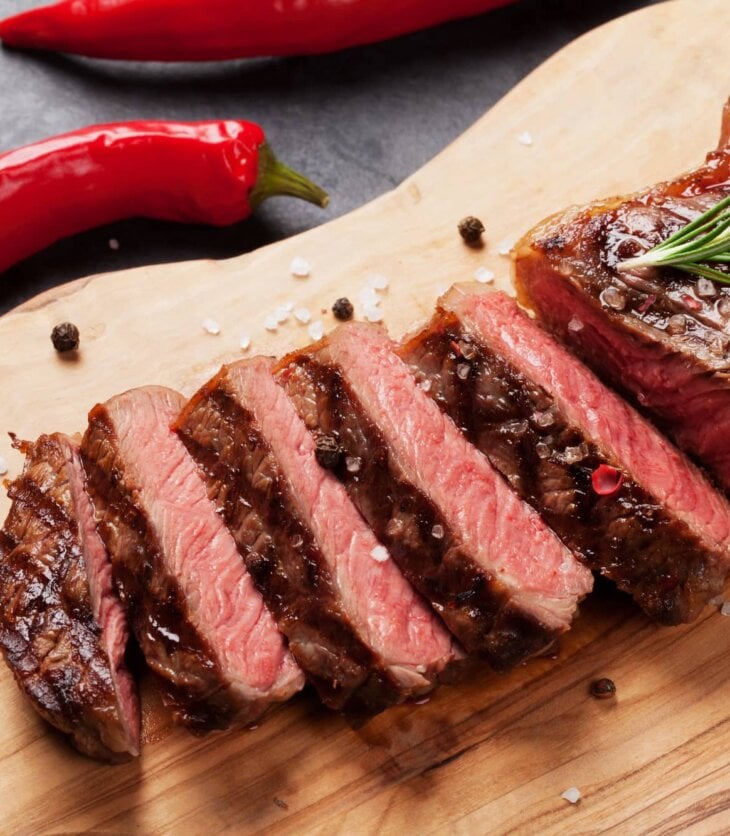 cooked top sirloin steak